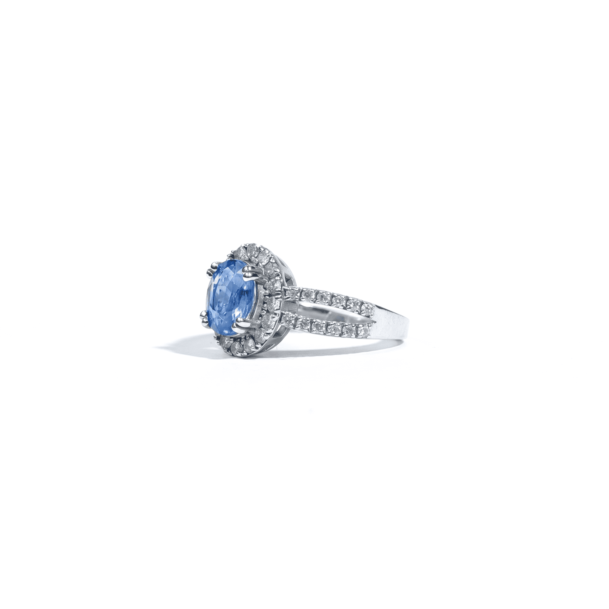 Blue Sapphire Ring 2.05 carats
