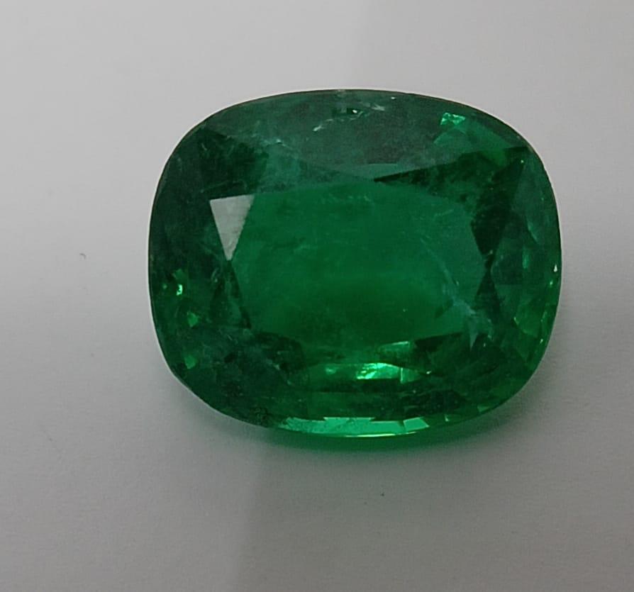 Cushion Shaped 5.21 carat Natural Emerald