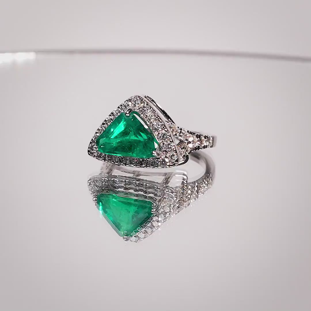 Colombian Emerald Ring 1.08 carats