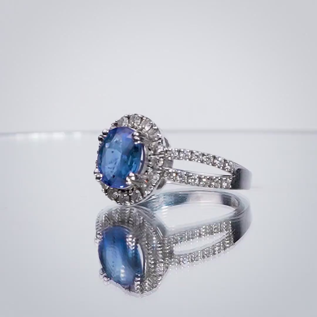 Blue Sapphire Ring 2.05 carats